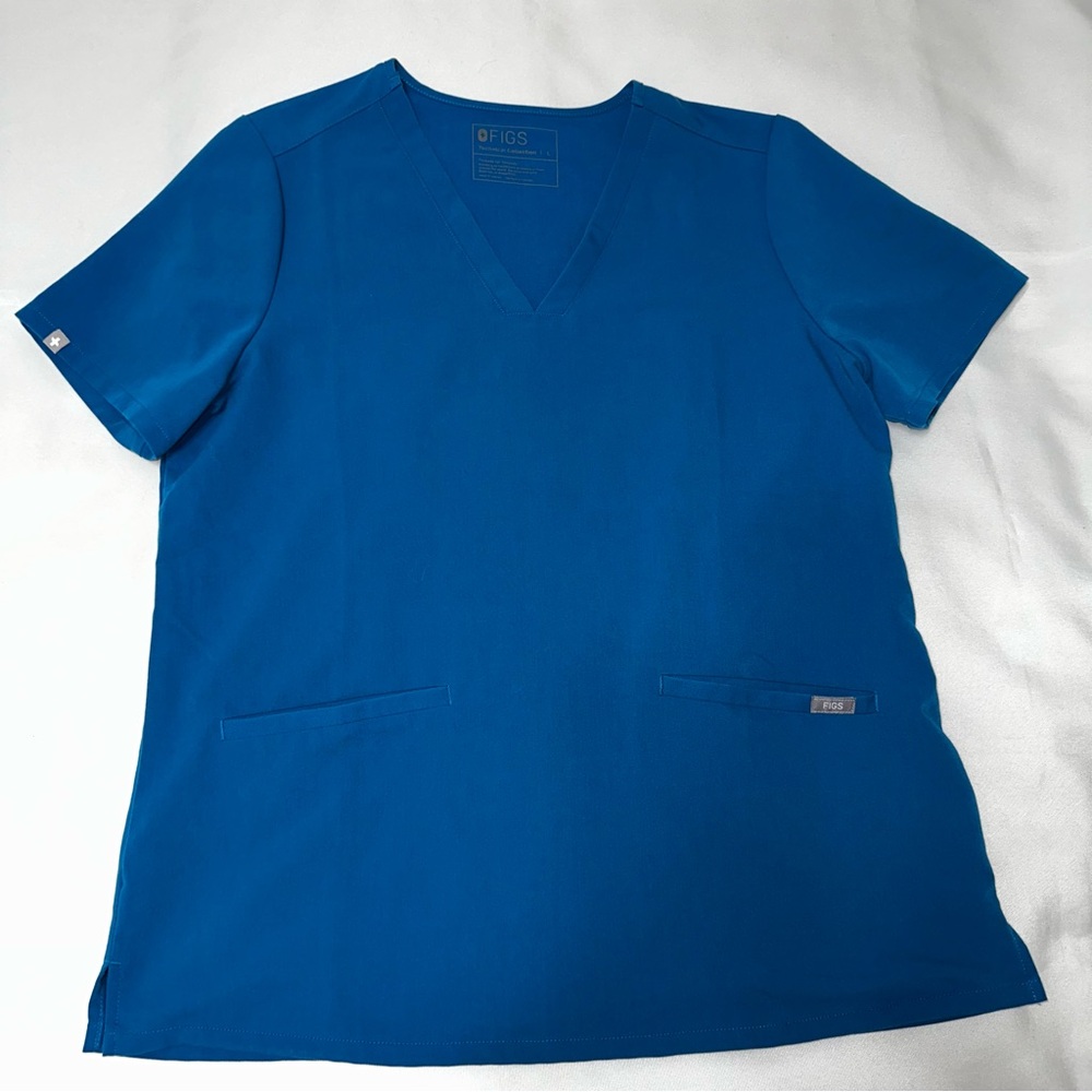 Figs‎ Blue V-Neck Scrub Top ladies size large 2 pocket design